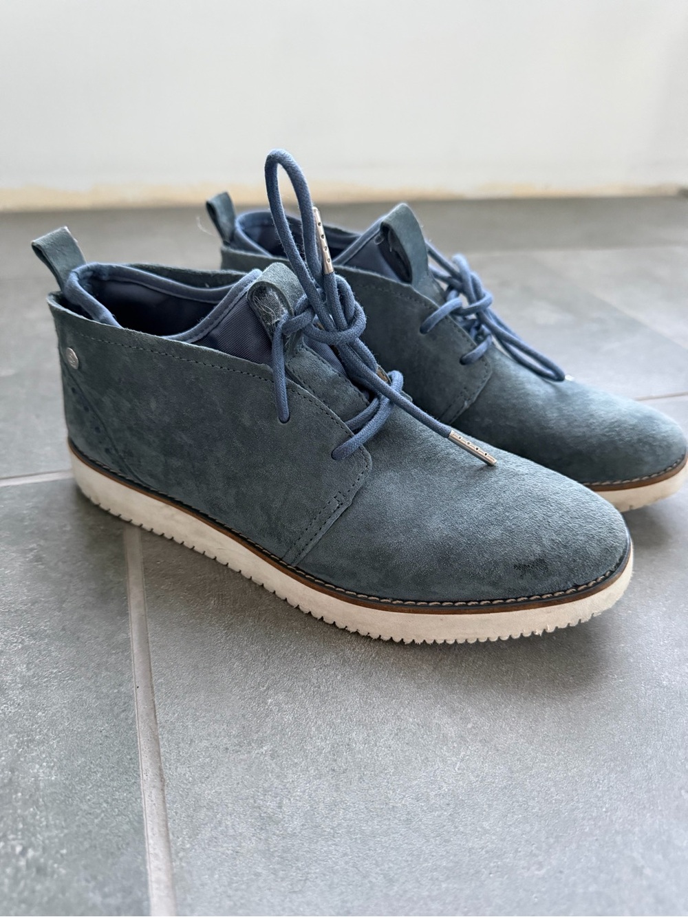 Hush Puppies Suede Ankle Booties in Slate Blue Size 6.5